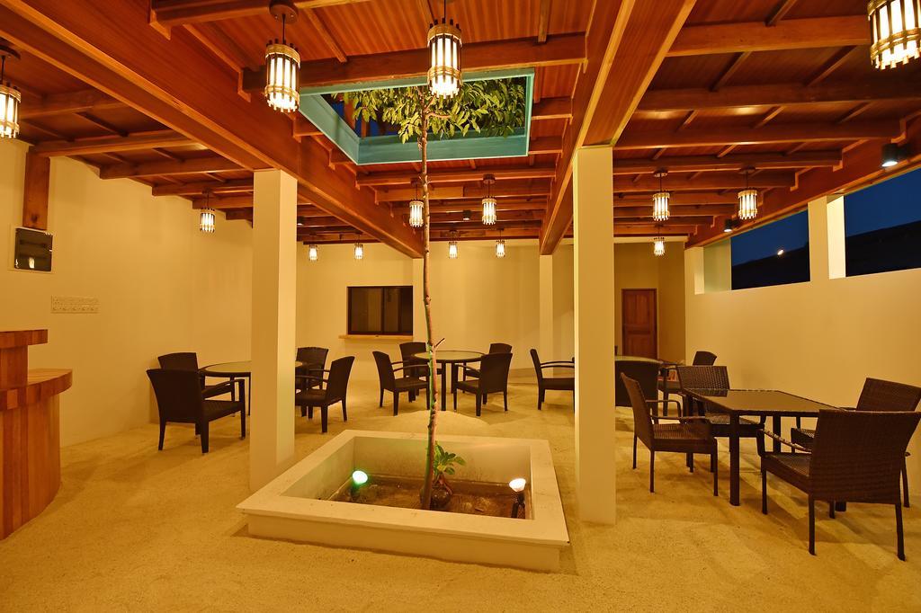 Rasdhoo Relax Inn Екстериор снимка