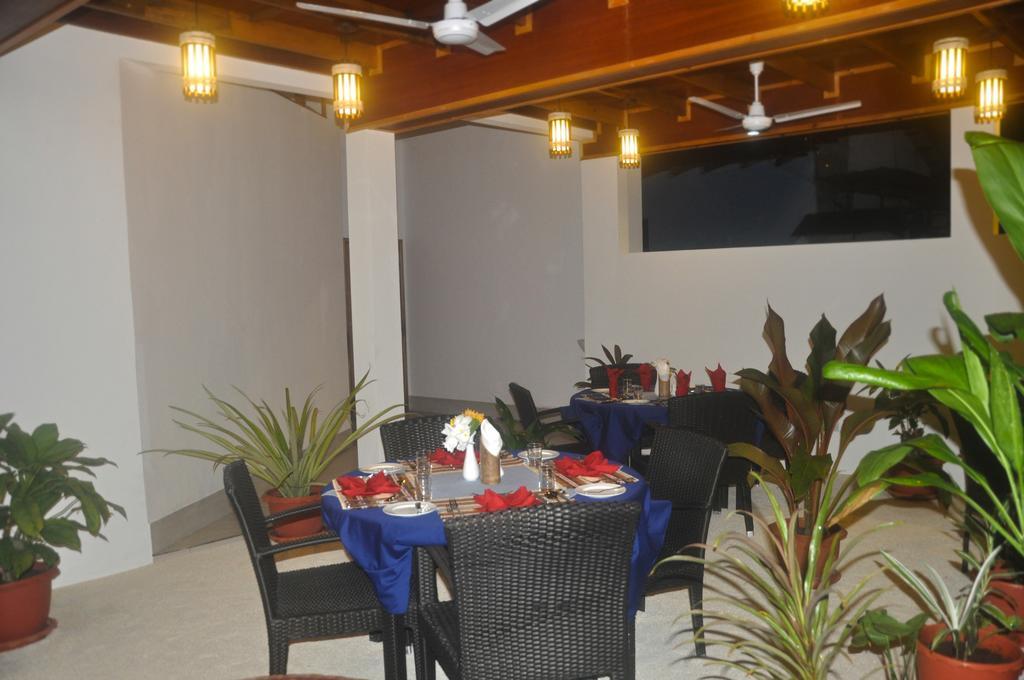 Rasdhoo Relax Inn Екстериор снимка